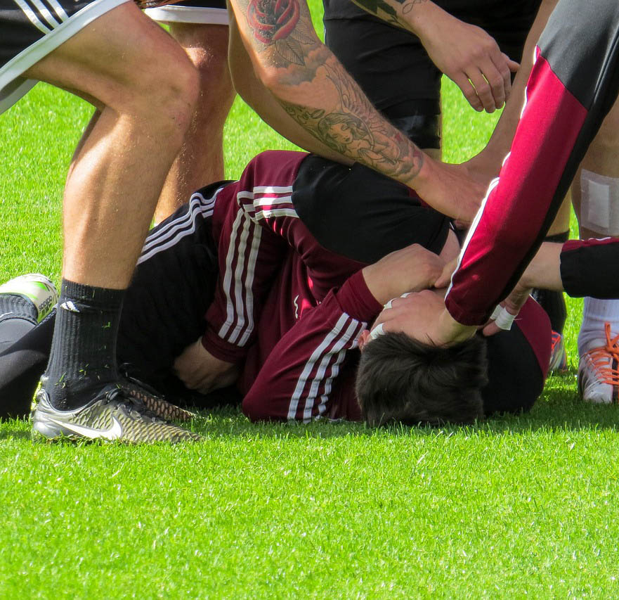 Crisi degli infortuni nel calcio: perché i giocatori si infortunano così spesso? La storia del calcio attraverso la lente degli infortuni.